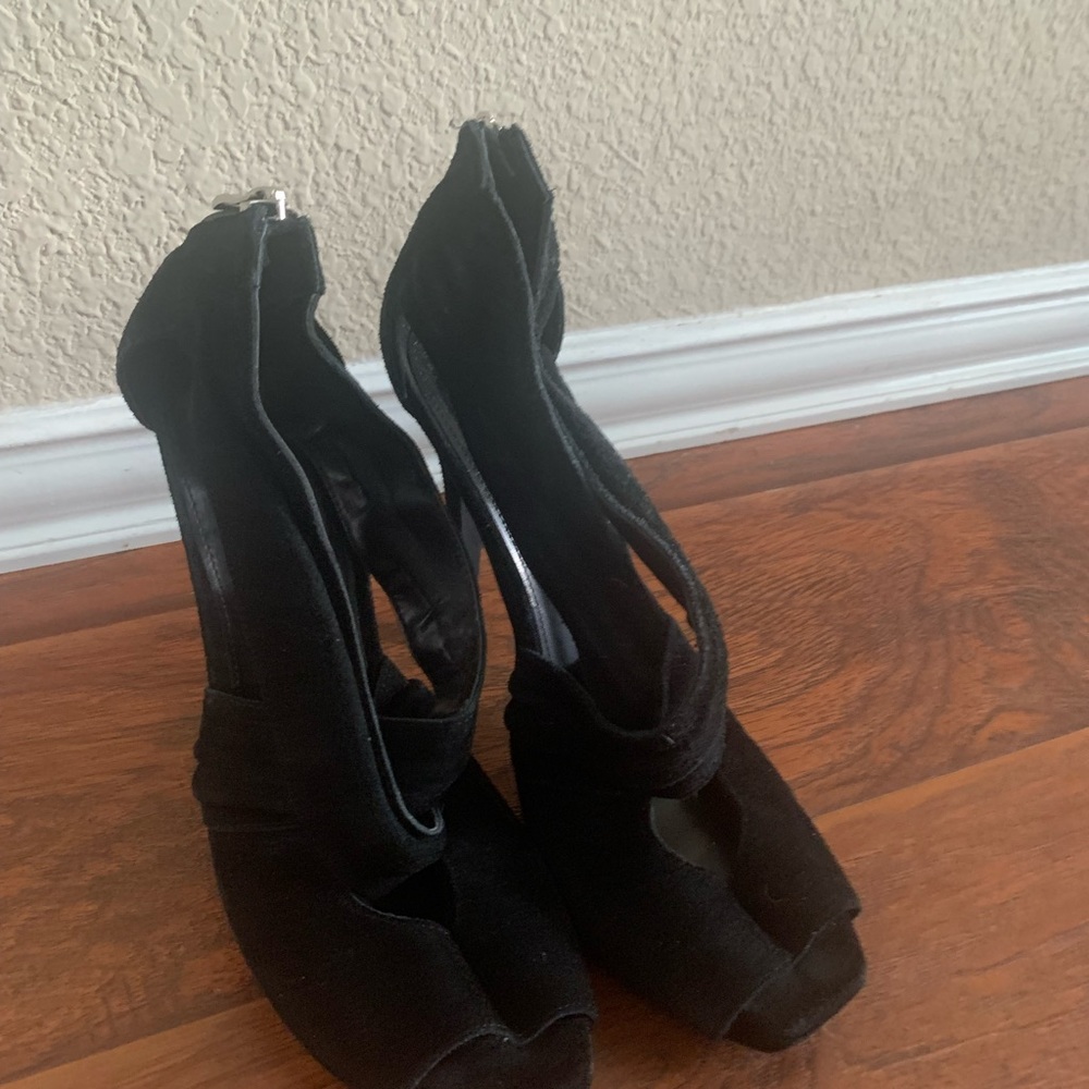 Black suede - Picture 2 of 3